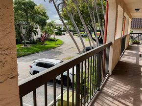 841 NE 207th Ln 3204, Miami FL 33179