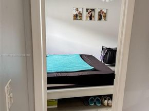 841 NE 207th Ln 3204, Miami FL 33179