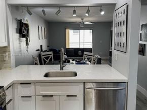 841 NE 207th Ln 3204, Miami FL 33179