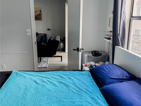 841 NE 207th Ln 3204, Miami FL 33179