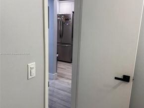 841 NE 207th Ln 3204, Miami FL 33179