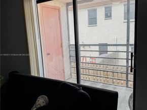 841 NE 207th Ln 3204, Miami FL 33179