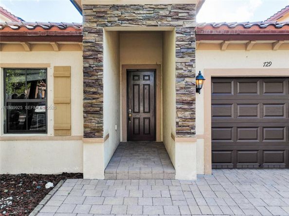 729 SE 34th Ave, Homestead FL 33033