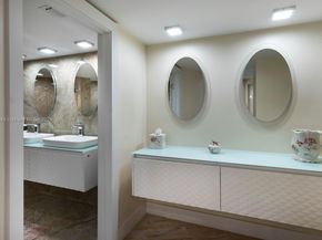 5660 Collins Ave 4B, Miami Beach FL 33140