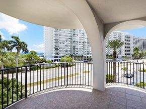 5660 Collins Ave 4B, Miami Beach FL 33140