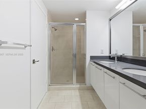 90 SW 3rd St 2408, Miami FL 33130