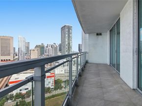 90 SW 3rd St 2408, Miami FL 33130