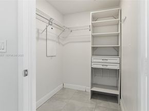 90 SW 3rd St 2408, Miami FL 33130