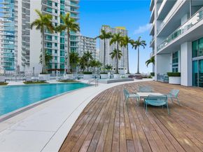 90 SW 3rd St 2408, Miami FL 33130