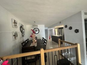 8920 Palm Tree Ln 8920, Pembroke Pines FL 33024