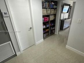 8920 Palm Tree Ln 8920, Pembroke Pines FL 33024