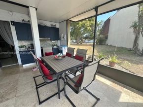 8920 Palm Tree Ln 8920, Pembroke Pines FL 33024