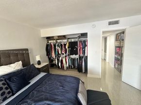 8920 Palm Tree Ln 8920, Pembroke Pines FL 33024