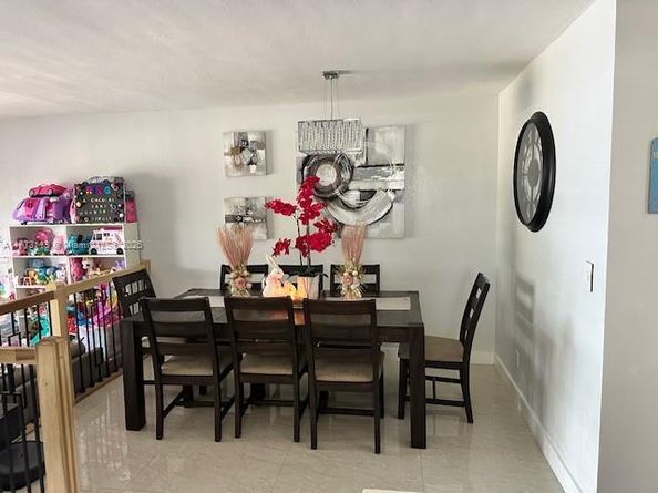 8920 Palm Tree Ln 8920, Pembroke Pines FL 33024