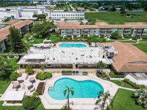 16701 NE 13th Ave 102, Miami FL 33162