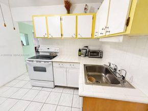 16701 NE 13th Ave 102, Miami FL 33162