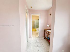 16701 NE 13th Ave 102, Miami FL 33162