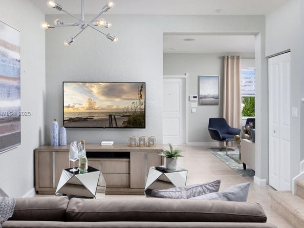 2724 SE 26 Ave, Homestead FL 33035