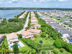 4703 SW 176th Ter, Miramar FL 33029