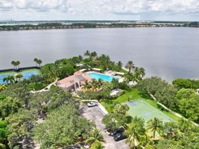 4703 SW 176th Ter, Miramar FL 33029