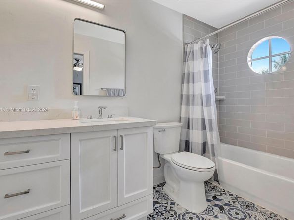 4703 SW 176th Ter, Miramar FL 33029