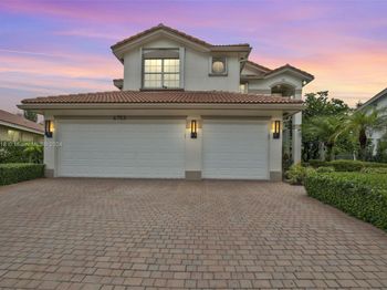 4703 SW 176th Ter