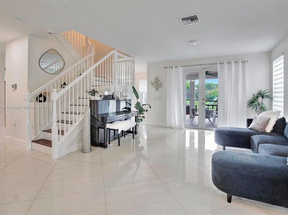 4703 SW 176th Ter, Miramar FL 33029