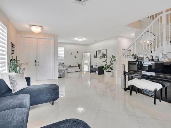 4703 SW 176th Ter, Miramar FL 33029