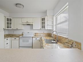 2756 NW 131st St 2756, Opa-Locka FL 33054