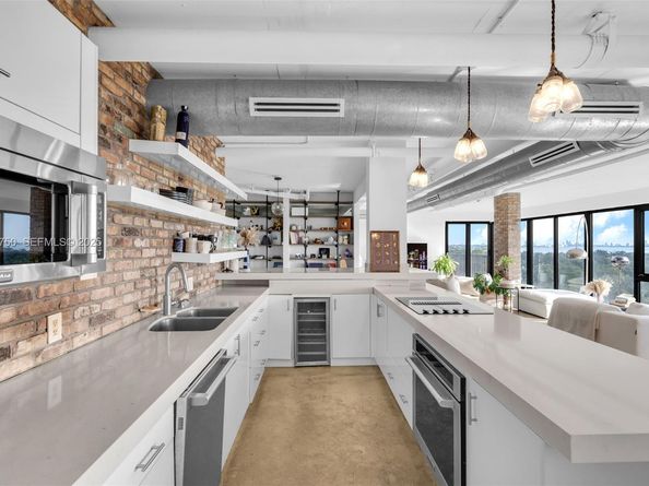 5701 Biscayne Blvd PH9, Miami FL 33137