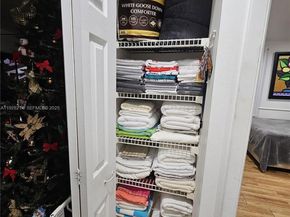 20160 NE 3rd Ct 8, Miami FL 33179