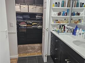 20160 NE 3rd Ct 8, Miami FL 33179