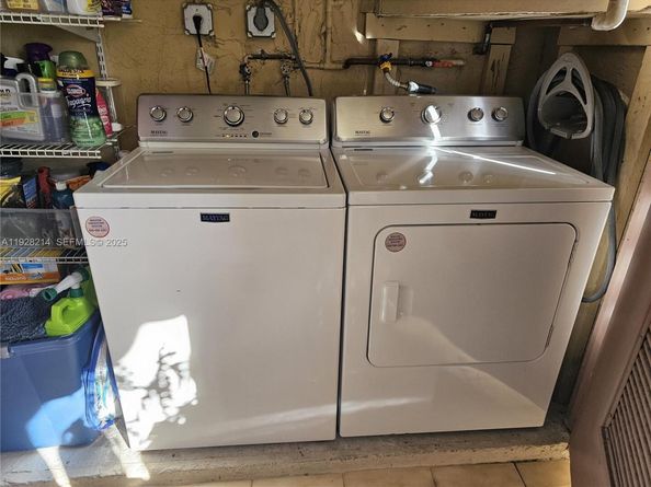 20160 NE 3rd Ct 8, Miami FL 33179