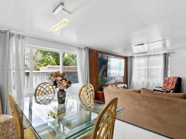 609 SW 2nd Ave, Hallandale Beach FL 33009