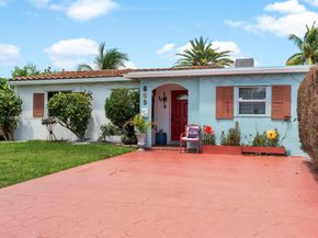 609 SW 2nd Ave, Hallandale Beach FL 33009