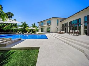 5700 SW 91st St, Pinecrest FL 33156