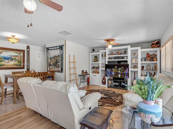 16561 Royal Poinciana Dr, Weston FL 33326