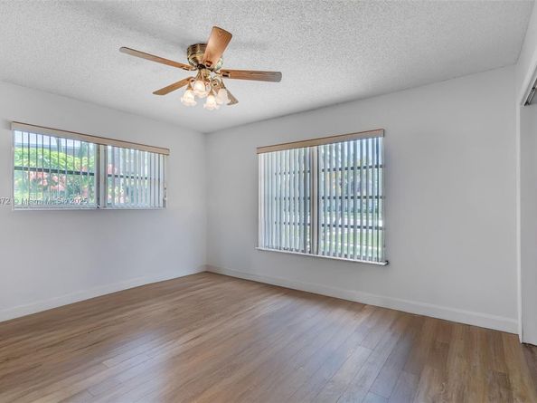 16561 Royal Poinciana Dr, Weston FL 33326