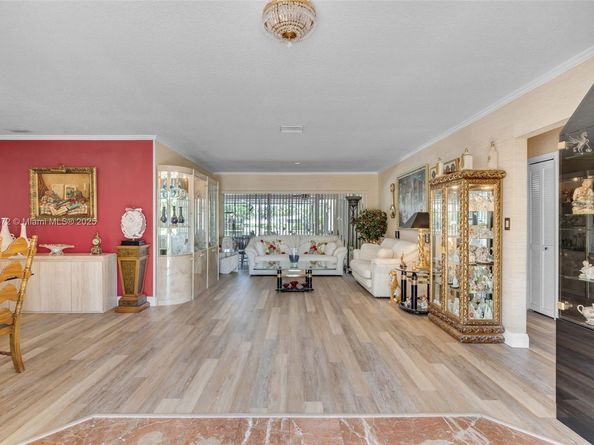 16561 Royal Poinciana Dr, Weston FL 33326