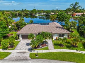16561 Royal Poinciana Dr, Weston FL 33326