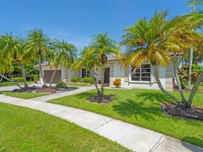 16561 Royal Poinciana Dr, Weston FL 33326