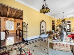 8447 E Dixie Hwy, Miami FL 33138