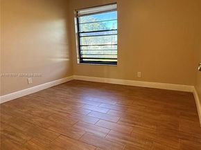 201 Lake Pointe Dr 202, Oakland Park FL 33309