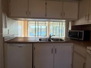 201 Lake Pointe Dr 202, Oakland Park FL 33309