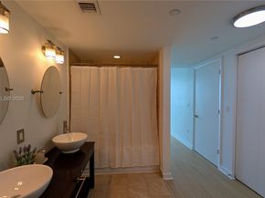 350 S Miami Ave 1901, Miami FL 33130