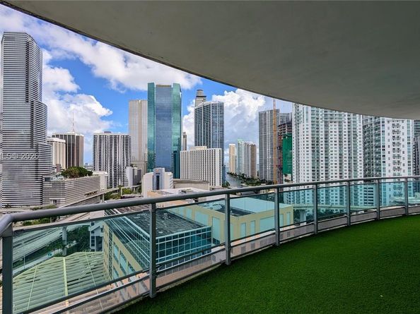 350 S Miami Ave 1901, Miami FL 33130