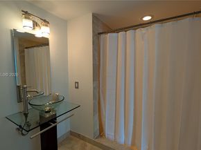 350 S Miami Ave 1901, Miami FL 33130