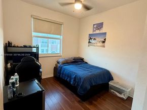 8999 NW 107th Ct 2161, Doral FL 33178