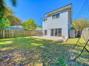 3228 SE 3rd Dr, Homestead FL 33033