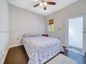 3228 SE 3rd Dr, Homestead FL 33033